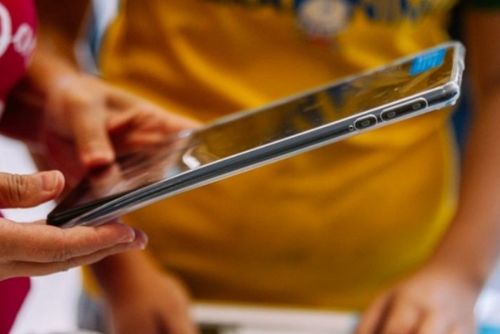Navegação digital para descobrir todos os benefícios sociais na minha cidade através do portal da prefeitura.